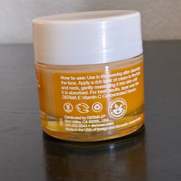 DERMA E Vitamin C Intense Night Cream Hydrating & Anti-Aging 2oz NEW - Picture 2 of 4